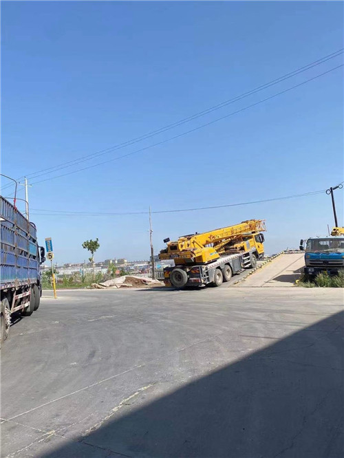 龙子湖区25吨吊车的租赁价格大概是多少？