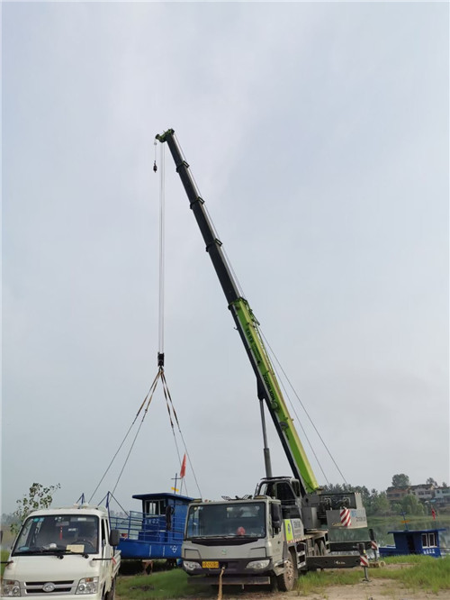 龙子湖区桥梁建设吊装案例